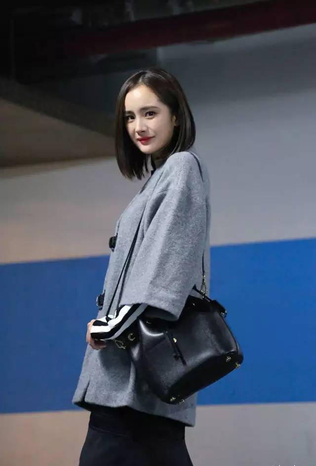 michaelkors奢侈品女包搭配,michaelkors时尚