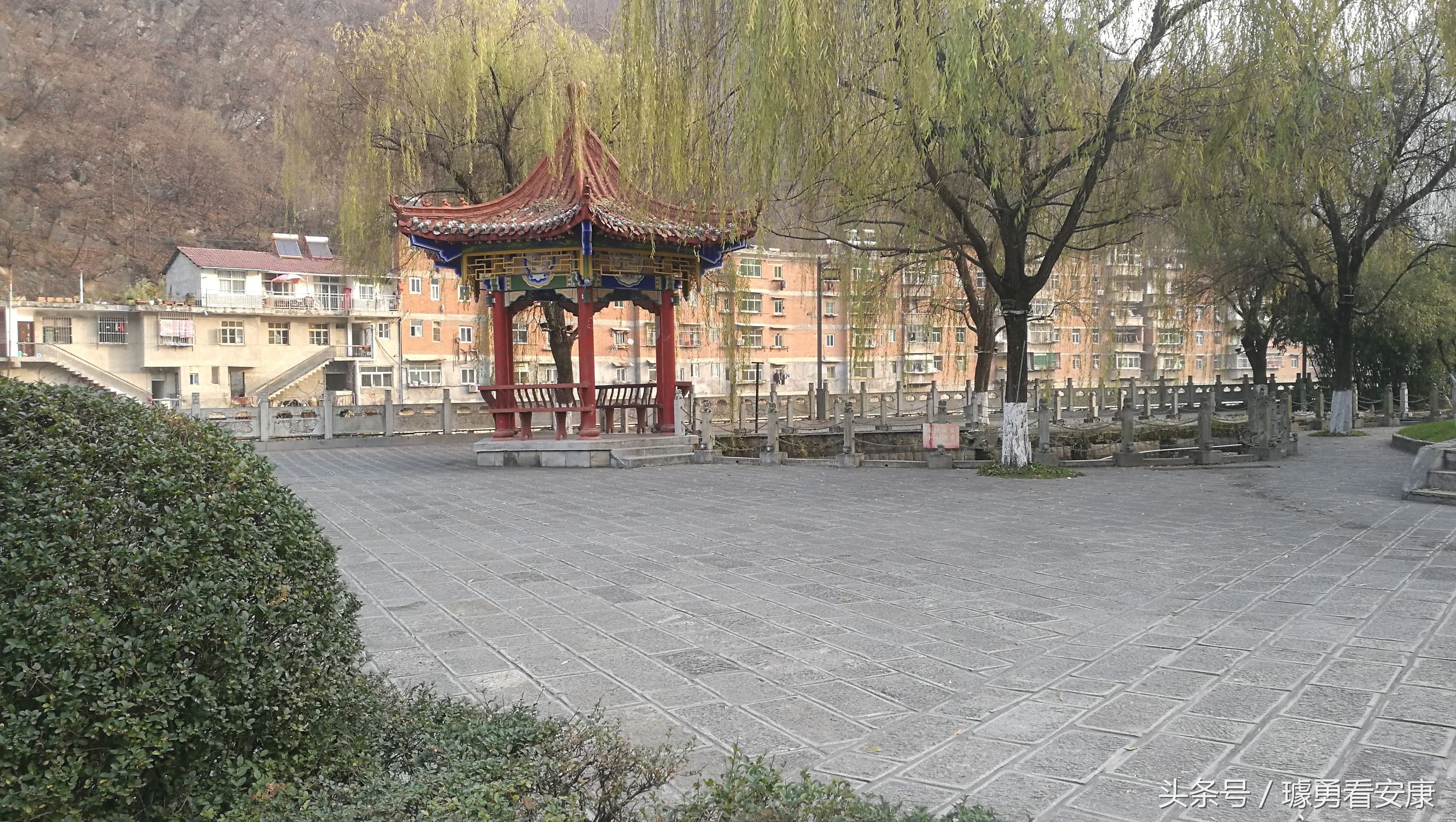 这里是中国慢城，一个让人能够宁静的城市这里环境美人情更美