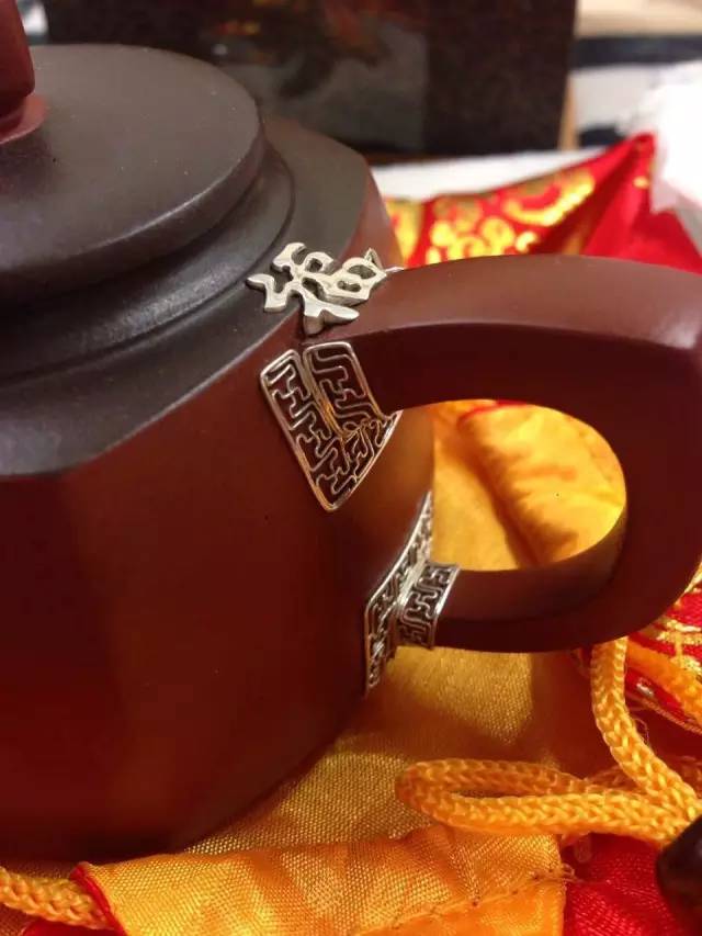 紫砂壶壶把断了如何修复最简单的,断把提梁壶怎么修复