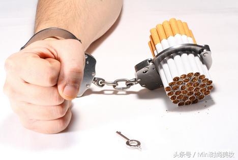 白领一定要警惕，久坐“废”了肺，久坐的危害你可知？