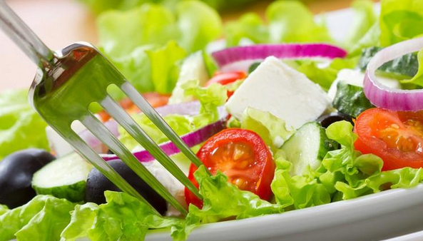 血热头发白怎么可以治,血热手指爆皮怎么办