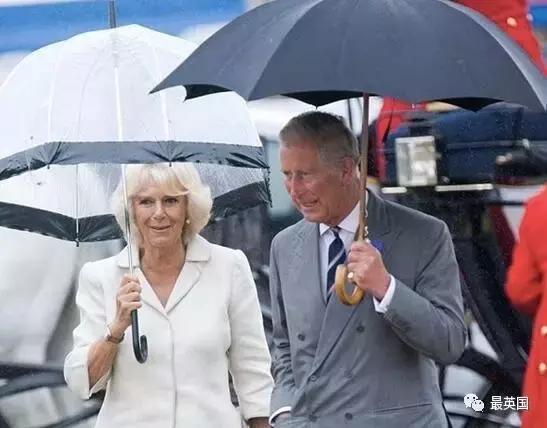 这些雨伞｜竟然卖出英伦新高度