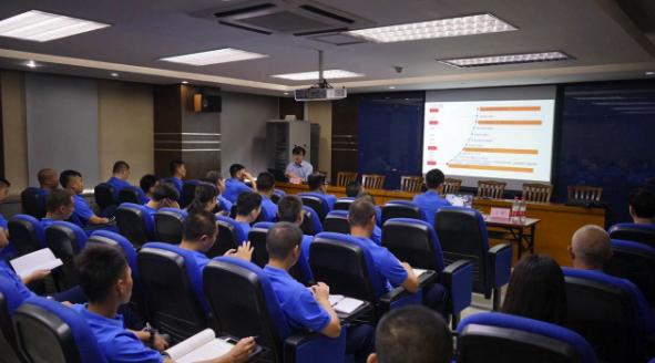 足球裁判没圈子真的没用吗,足球裁判不公平谁管裁判