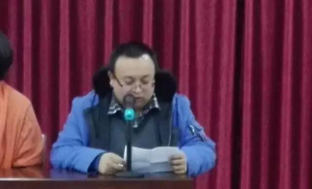 校园采风广播稿,校园风彩泥