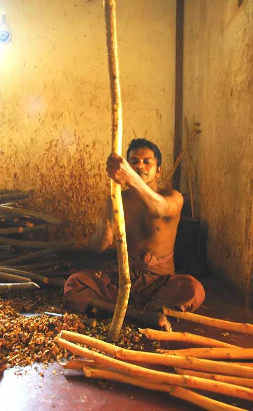 金酒就是松子酒吗,金酒是香槟吗