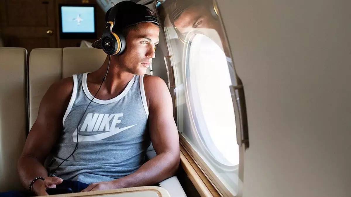 “双旦”临至，C罗总裁忙着怎么撩动全世界的雄性雌性荷尔蒙