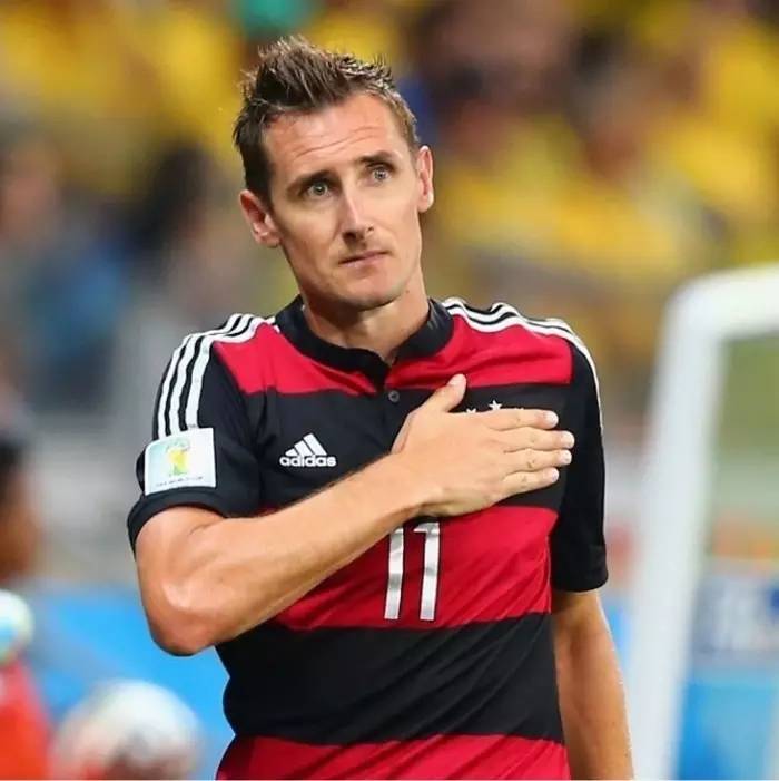 足坛十大传奇告别,2016年足坛转会汇总