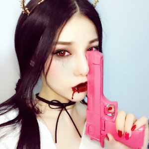 女歌手本兮逝世图片,90后原创女歌手本兮因故离世