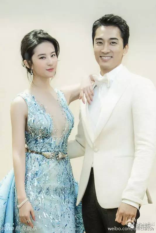 林心如公开秀恩爱是怎么回事,林心如晒清凉戏水照