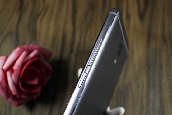 魅蓝note5充电多少w,续航超长充电超快手机