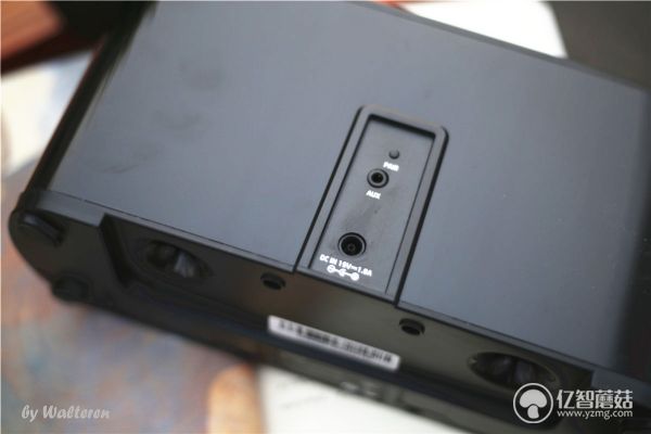 不用耳机孔一样插上就听，RSRDS909未来音响体验