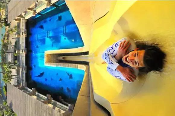 迪拜王子开车去沙漠越野,沙漠越野迪拜沙漠汽车赛