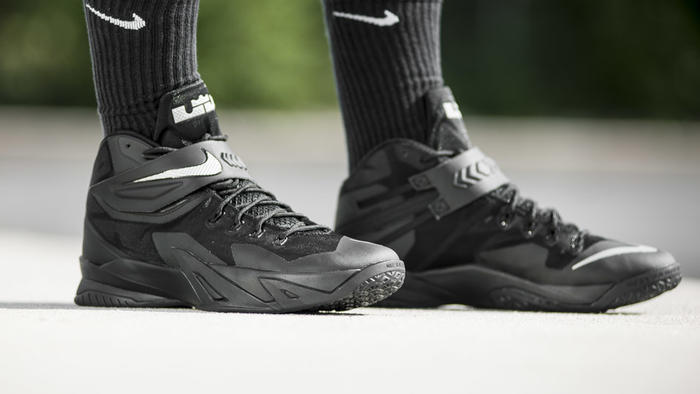 抢篮板的好球鞋,打篮球该如何挑选适合的球鞋