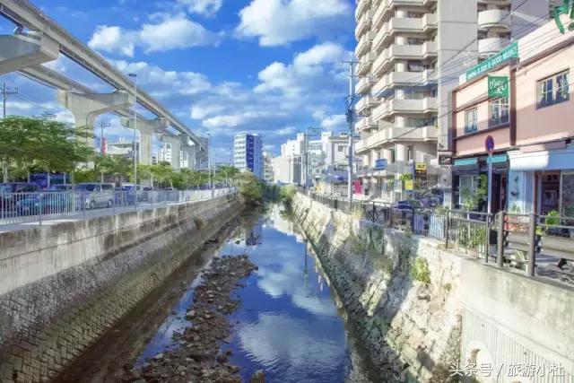 鐞夌悆涔嬭摑鎭嬫垬鍐茬怀,鎭嬫垬鍐茬怀铚滄湀涔嬫梾