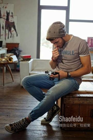 今年最流行的十款男士裤子,现在流行什么裤子男士穿