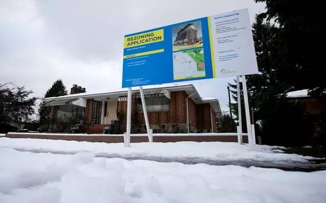 “被操纵”的房地产市场——这个一年房价狂涨40%的城市,出现了这样奇怪的现象……