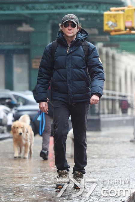 十大品牌中长加厚男老年羽绒服,中老年羽绒服品牌大全