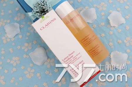 娇韵诗橙水搭配什么乳液使用,娇兰帝皇蜂姿柔肤水和娇韵诗橙水