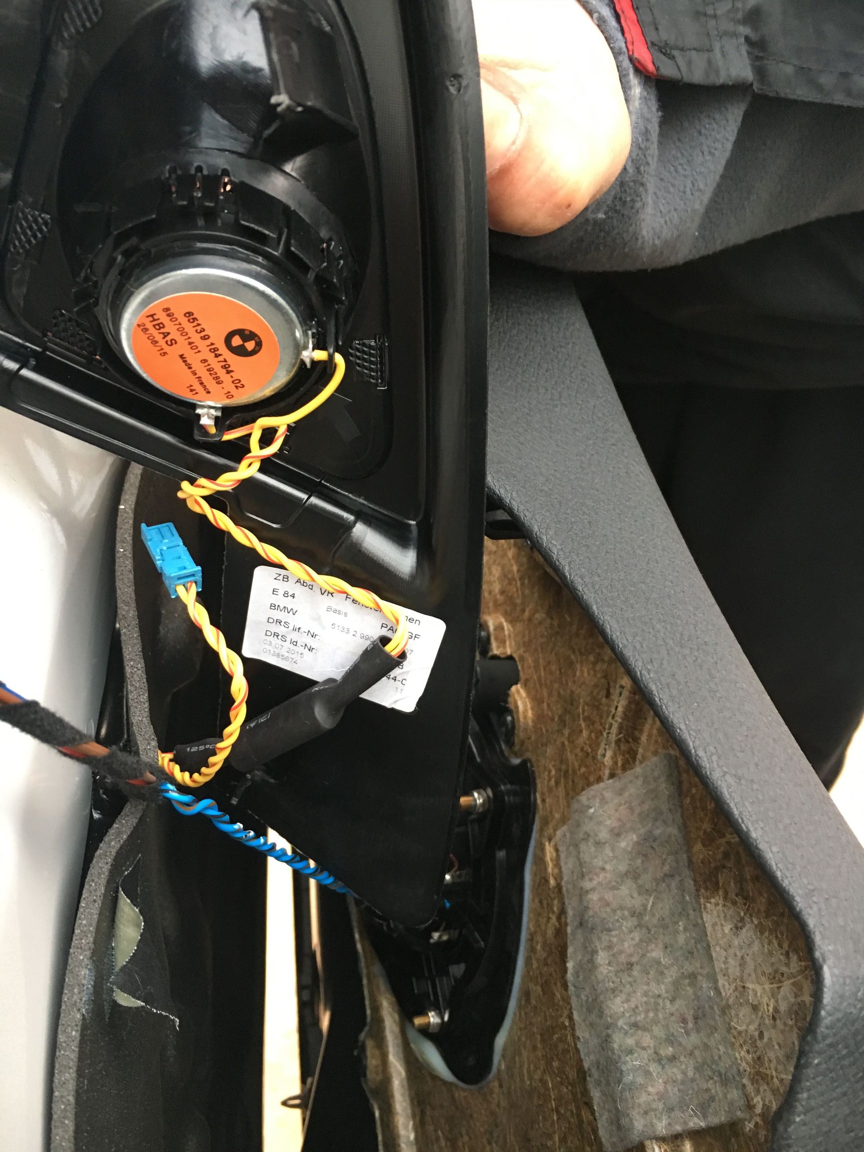 宝马x1音响无损改装教程,宝马x1改装哈曼卡顿多少钱