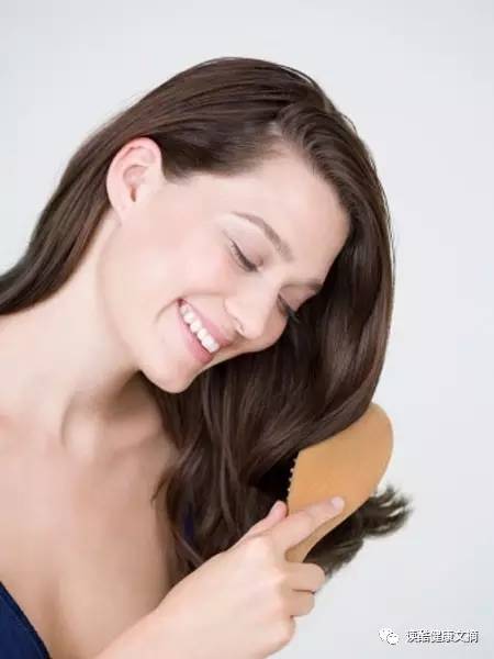 30岁白发变黑发最有效秘方,20岁长白头发中医