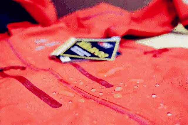 杭州这些运动潮店逆天了！跑鞋比肥皂还轻，冲锋衣堪比艺术品！