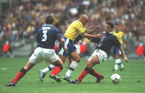 1998年法国世界杯16强对阵图,1998法国世界杯巴西vs摩洛哥