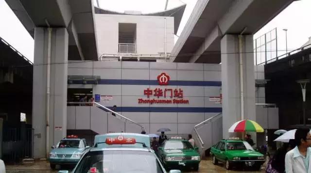 南京新街口地铁站几条线,南京地铁有多少门