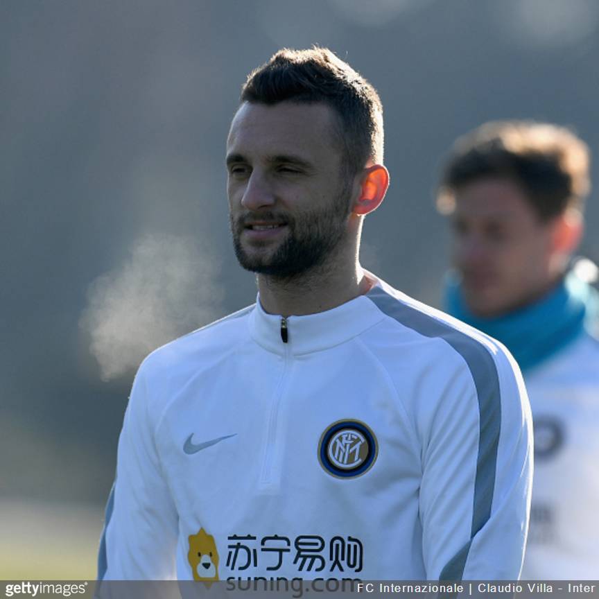 苏宁鲨鱼皮训练服,苏宁训练衣服