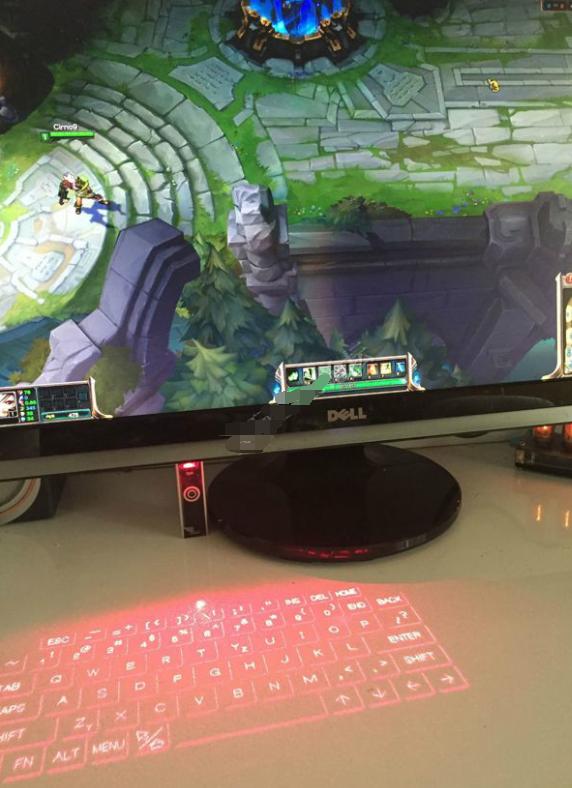 这网友玩LOL挂机理由我服，网吧着火了，我要走了！