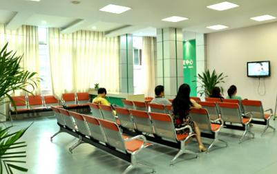 双眼皮“留疤”要多难看多难看,如何防止,留疤如何挽回?