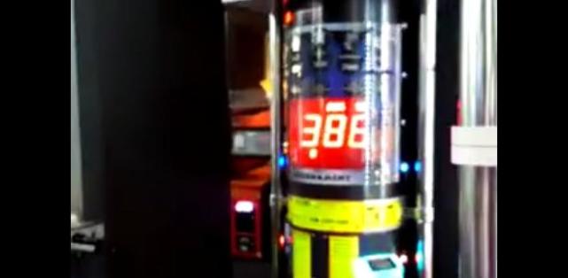 一龙重拳889磅接近泰森,虐400斤美保镖,11秒KO法冠军