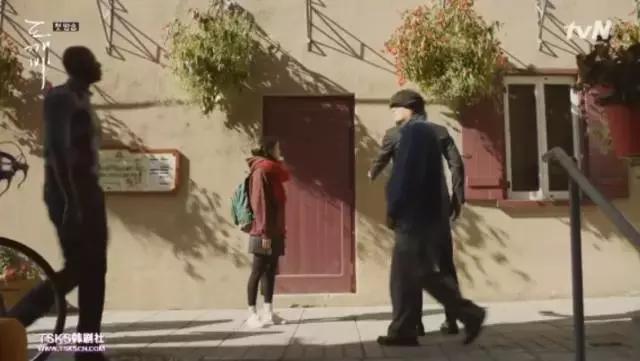 鬼怪女主穿搭大盘点,孤单又灿烂的神鬼怪穿搭