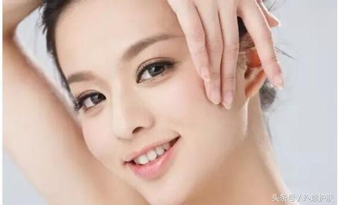 嘴唇四周反复长痘痘是什么原因,额头总是反复长痘痘是怎么回事