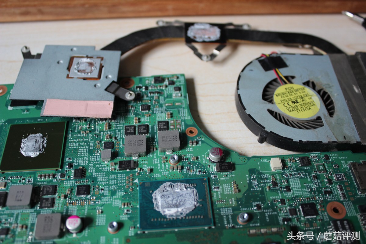 戴尔inspiron3421加装固态,戴尔笔记本inspiron143476拆机