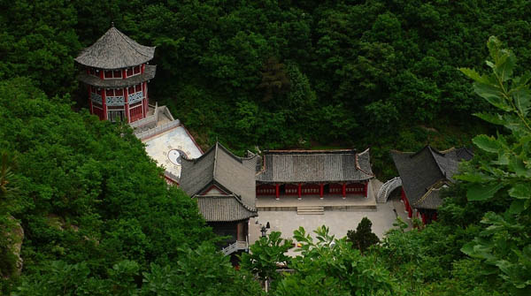 抗日英雄吕正操故里,吕正操海城