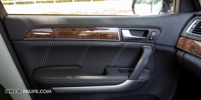 哈弗h8值得购买吗,此地无垠评测新款哈弗h8