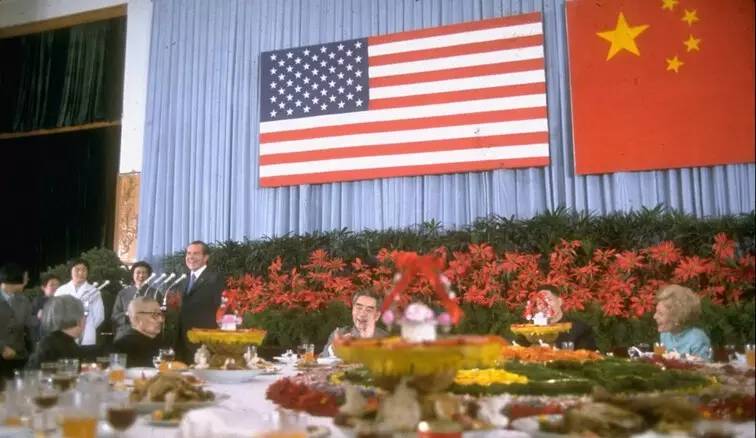 功夫熊猫是四川熊猫还是秦岭熊猫,为什么熊猫是中国的国宝