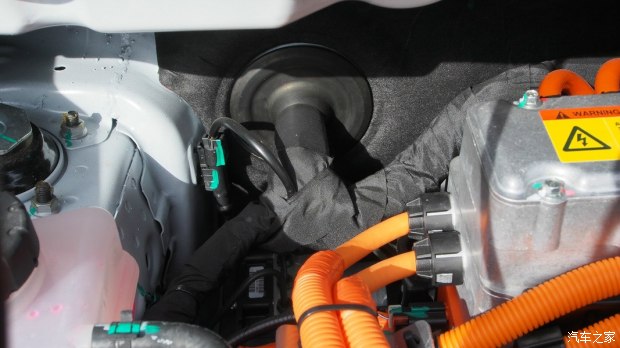 荣威e550纯电续航,荣威e50优缺点