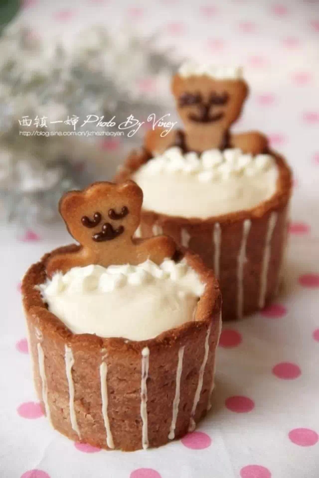 和宝宝一起做简单小熊饼干的面点,做美食的小熊饼干