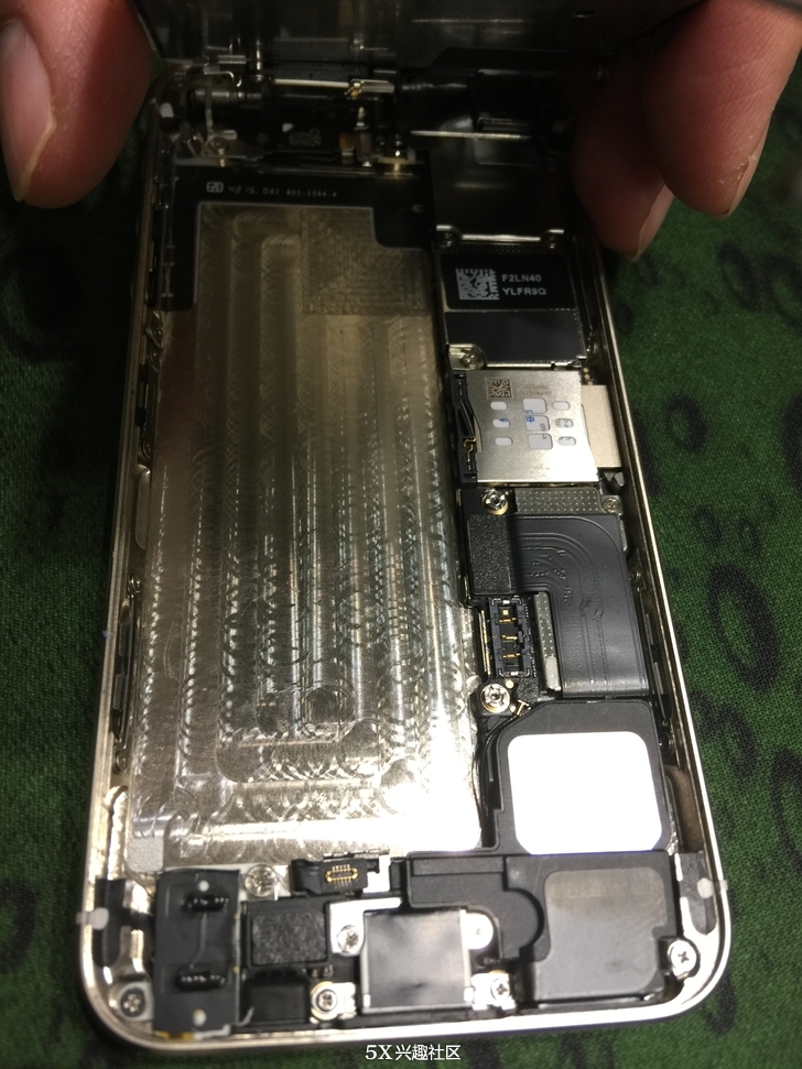如何给苹果5s换电池品胜,苹果5s怎么换电池教程