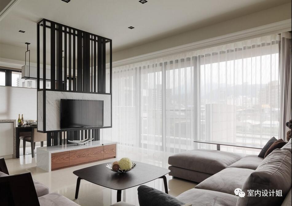 电视墙节省空间,电视墙太大用什么装饰一下