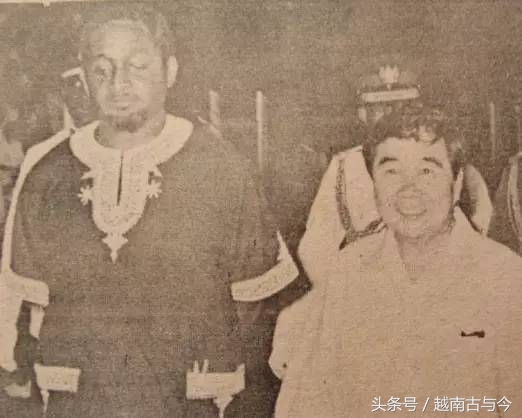 此国华人只有五千余人，但开国总统是一名华族客家人