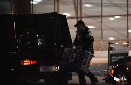 张涵予疯狂飙车 (张涵予驾驶舱视频)