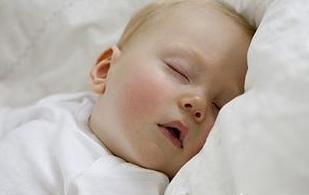 胎记为什么遇热发红怎么治疗,红胎记和黑胎记哪个比较好治疗