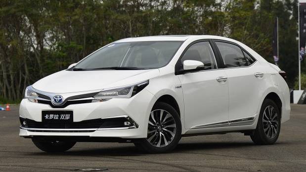 标致408和雷凌双擎哪个好,卡罗拉双擎和标致408选哪款