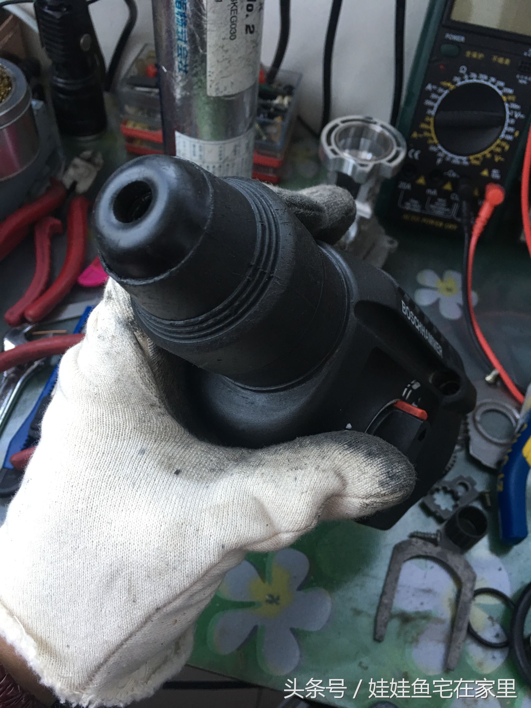 18v博世电锤锂电池组装视频,博世电锤机头维修