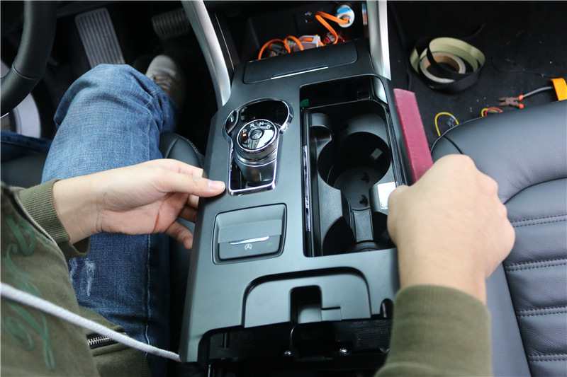 17款新蒙迪欧改畅影12.1寸2G运行+64G储存升级版导航