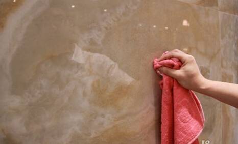 这是一篇清洁瓷砖的文章，不看你会很难过