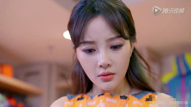 李小璐的脸经历了什么,李小璐脸很大吗