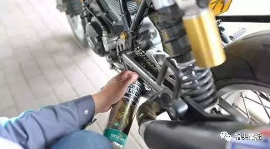 摩托车链条如何保养才更耐用,摩托车传动链条过长导致的问题